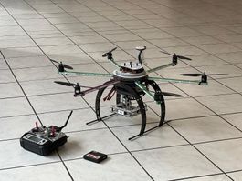 Eigenbau Drohne mit GoPro Halterung