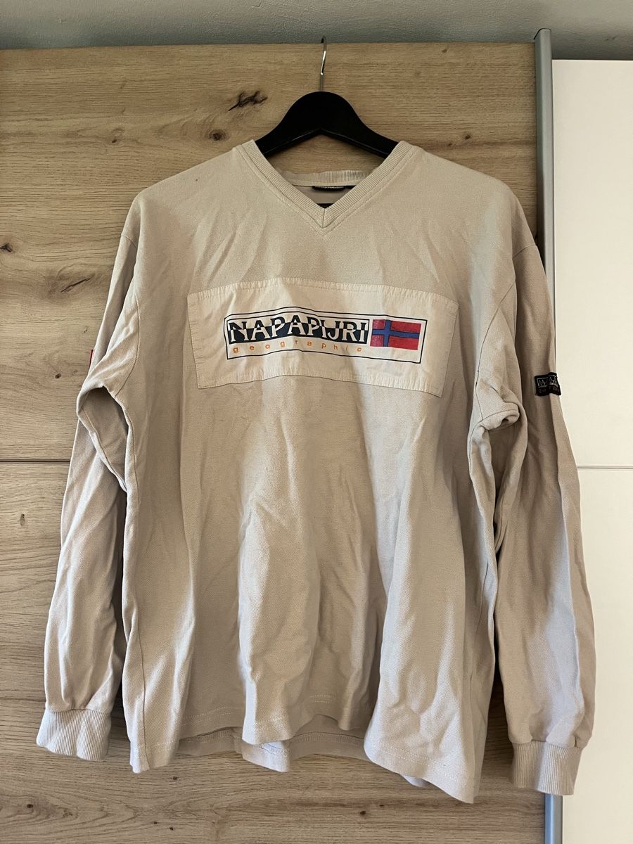 T-shirt: LangarmShirt  Napapijri – Usato da Cunter venduto da tiramisuuu_
