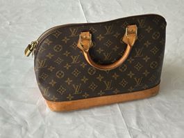 Louis Vuitton Alma