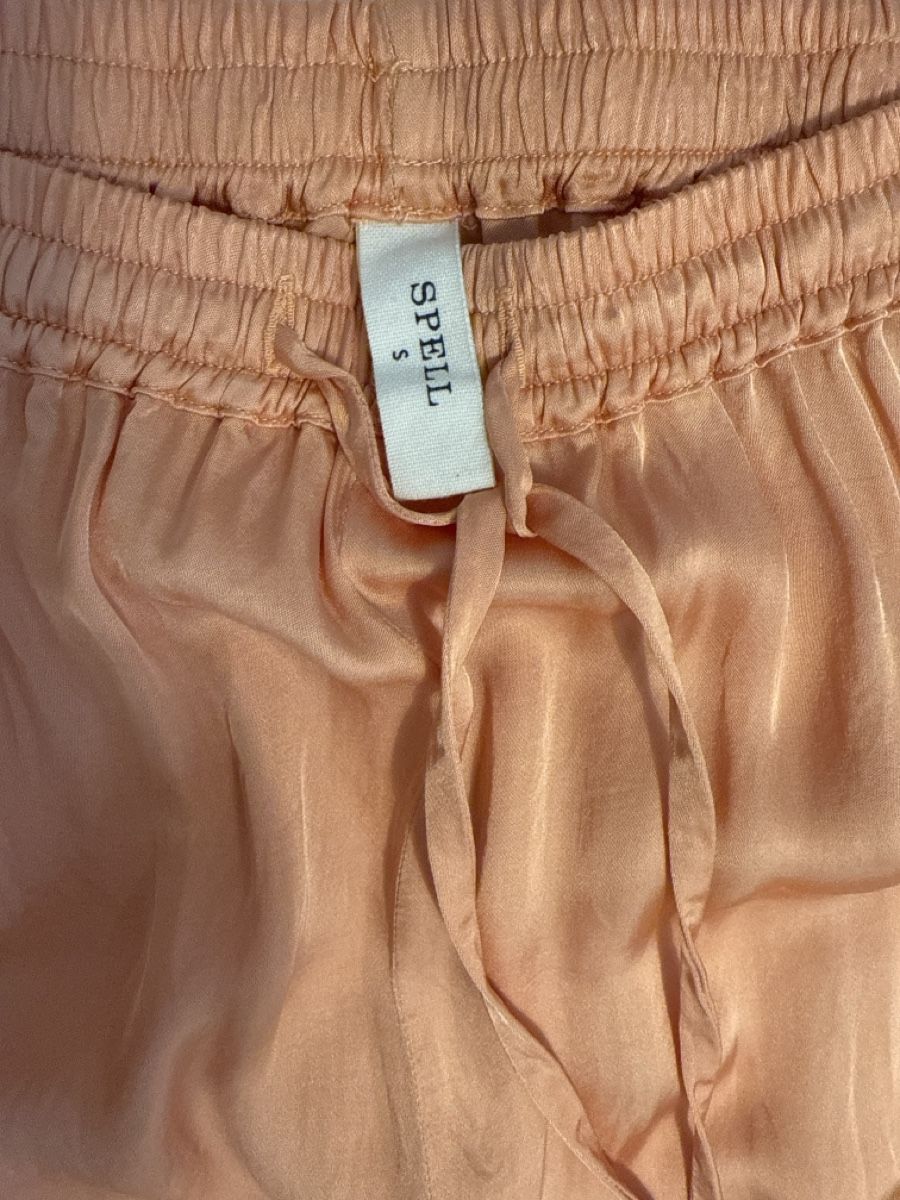Pantaloni: Leichte Sommerhose von Spell Byron Bay – Usato da Zürich venduto da melaniem007 2
