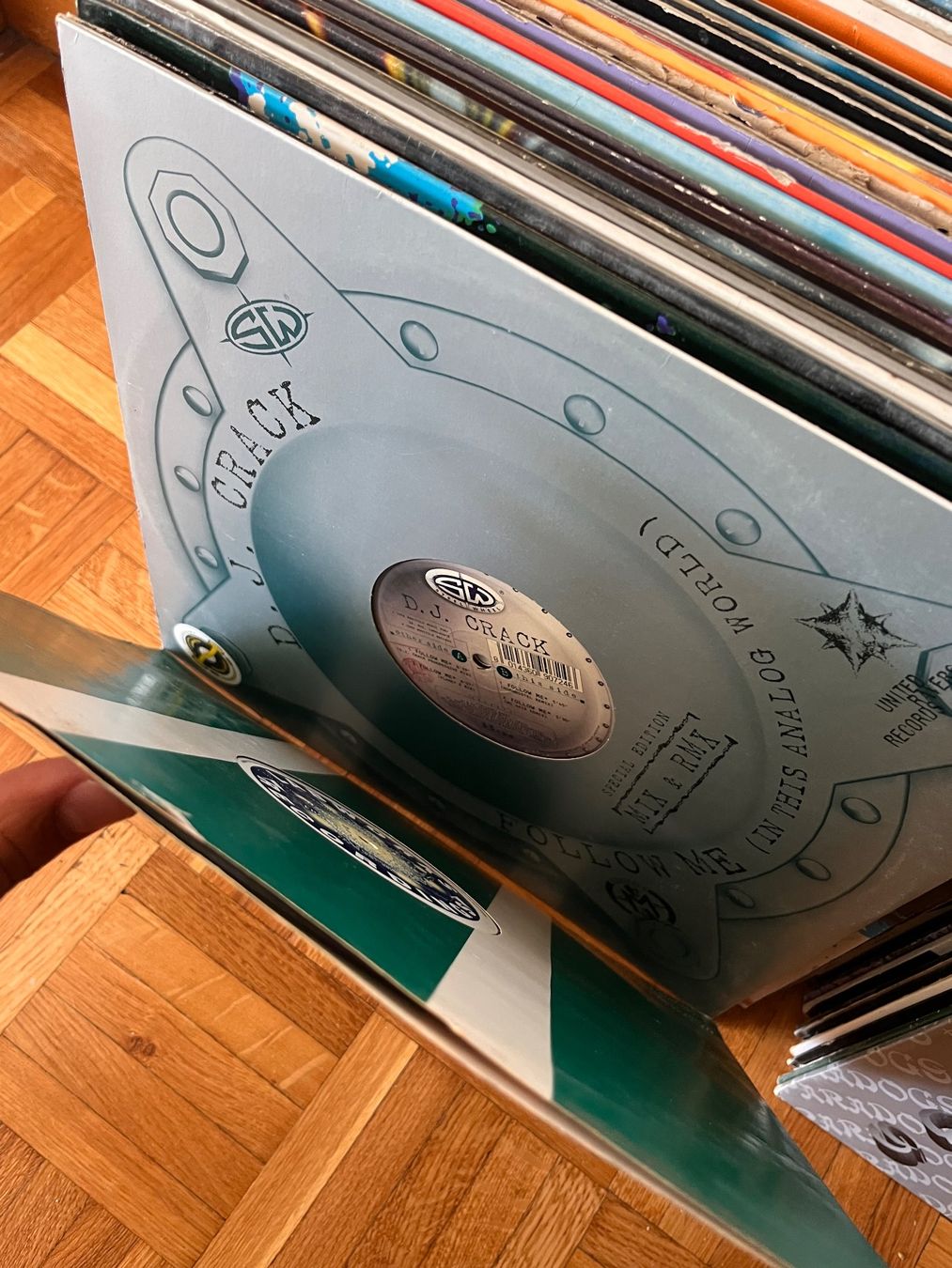 Dischi in vinile: 200+ techno / Hardtrance vinyles – Difettoso da Lausanne venduto da ant_68z8 4