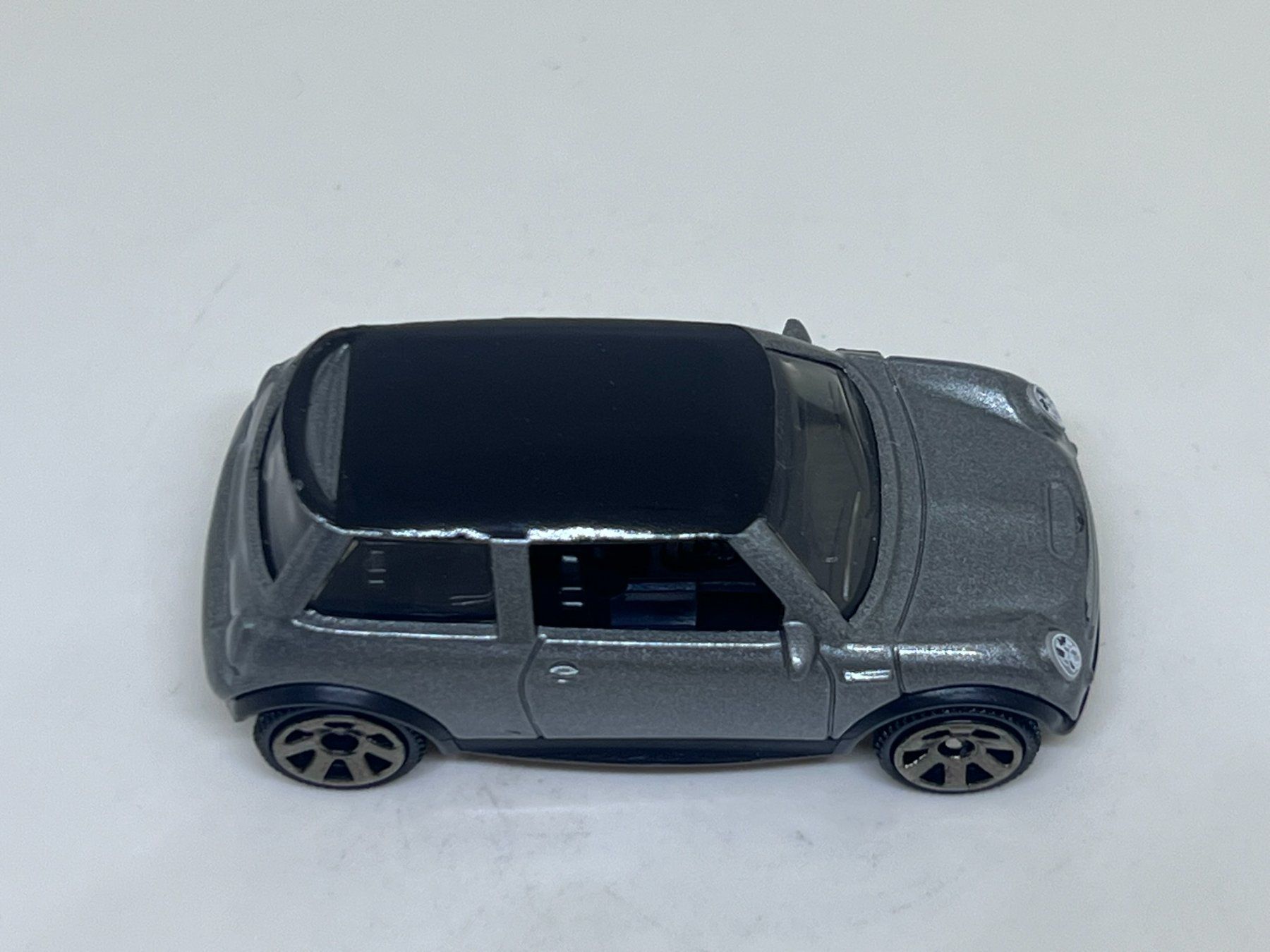 Matchbox Modellini d'auto: Matchbox Mini Cooper S #660 – Usato da Wildegg venduto da LaaBoutique 1