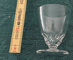 8 Liqueur-Kristallgläser