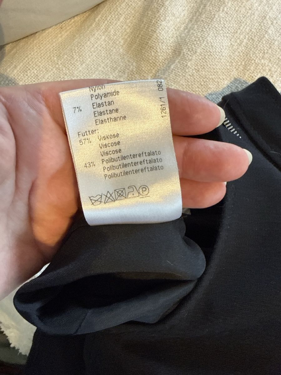 Vestiti: Schwarzes Kleid, Grösse 36,  St.Emile – Usato da Riedholz venduto da nlu_dn2q 6