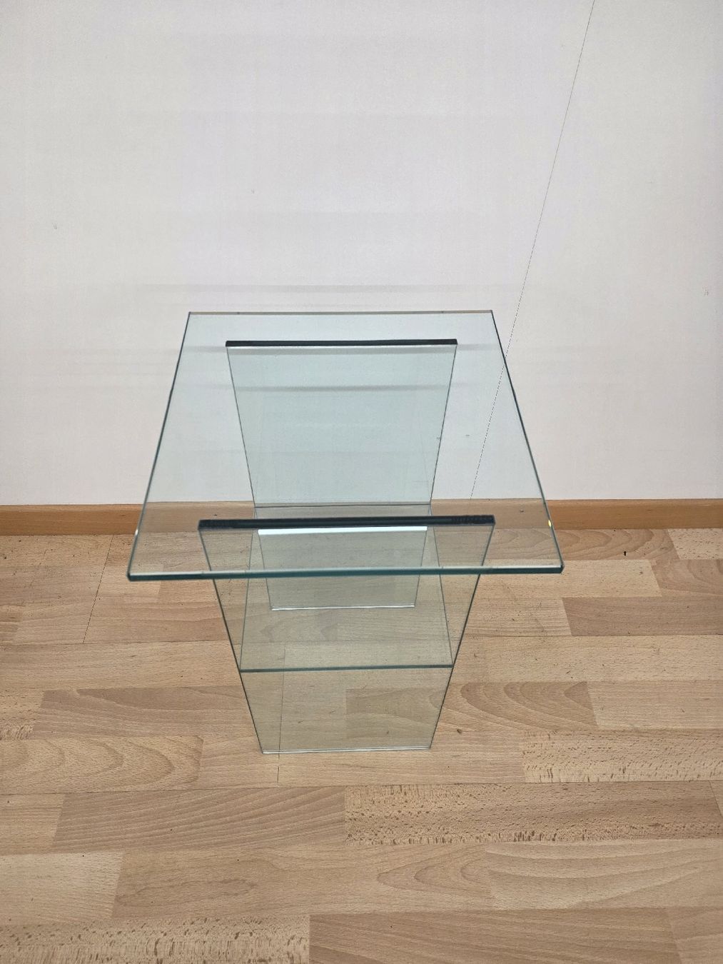 Tavoli: Glas-Beistelltisch 2 Ablagen modern – Usato da Rieden AG venduto da RuvensBrocki 1