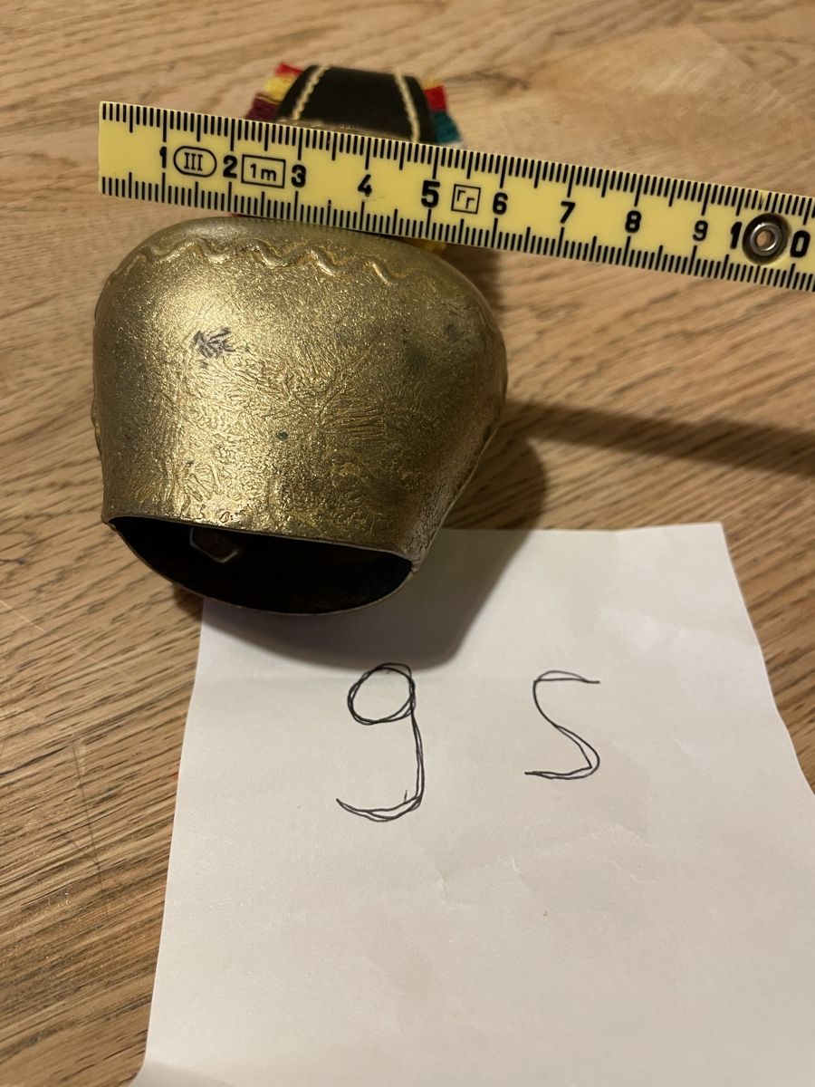 Glocken & Treicheln: Kleine Glocke – Gebraucht aus Flawil von Naphtali 6
