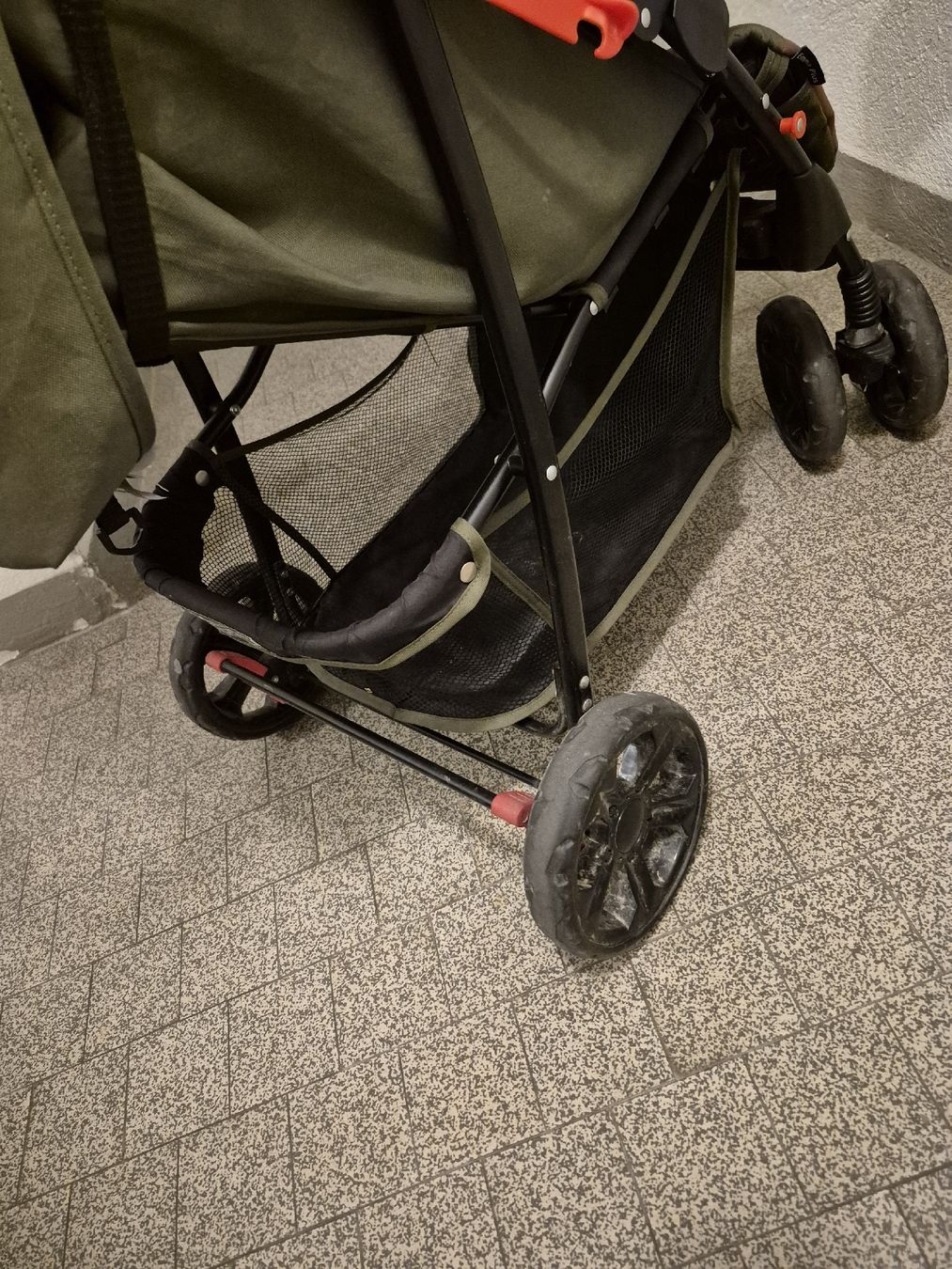 Kinderwagen Zubehör: buggy kinderwagen – Gebraucht aus Stäfa von cec_565h 2