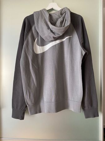 Nike Sweatjacke mit Kapuze, Grösse M, wie neu