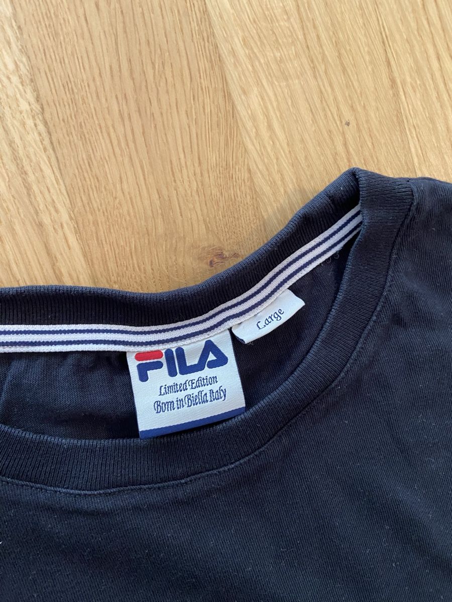 Fila T-shirt: Fila limited edition T-Shirt / Tee – Usato da Thayngen venduto da golazo_vines 2