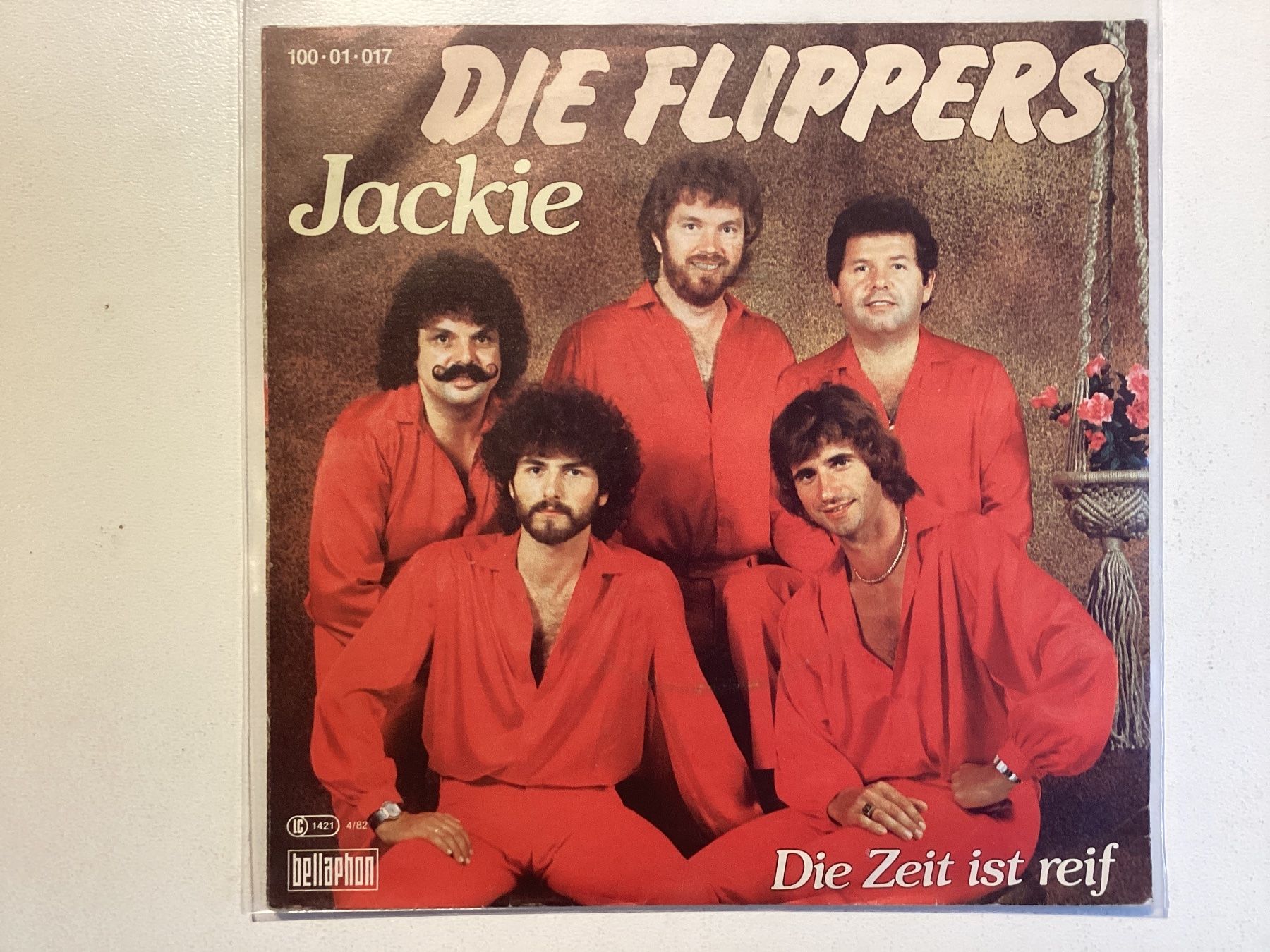 Dischi in vinile: Die Flippers Single - Jackie / Die Zeit – Usato da Gutenswil venduto da Hamzian