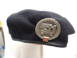 Schweizer Armee Béret mit Emblem sehr schön!
