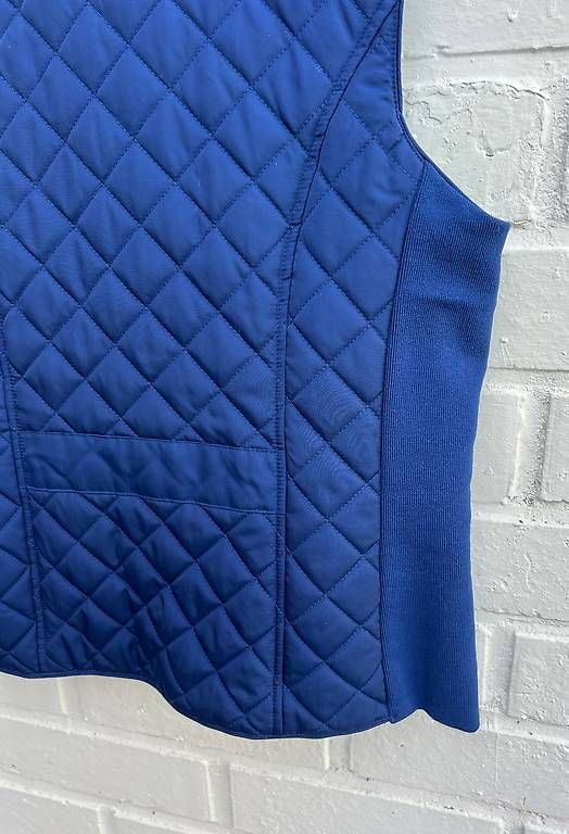Gilets: Gesteppte Weste – Neuf avec emballage d'origine à Tagelswangen par fireiceprincess 3