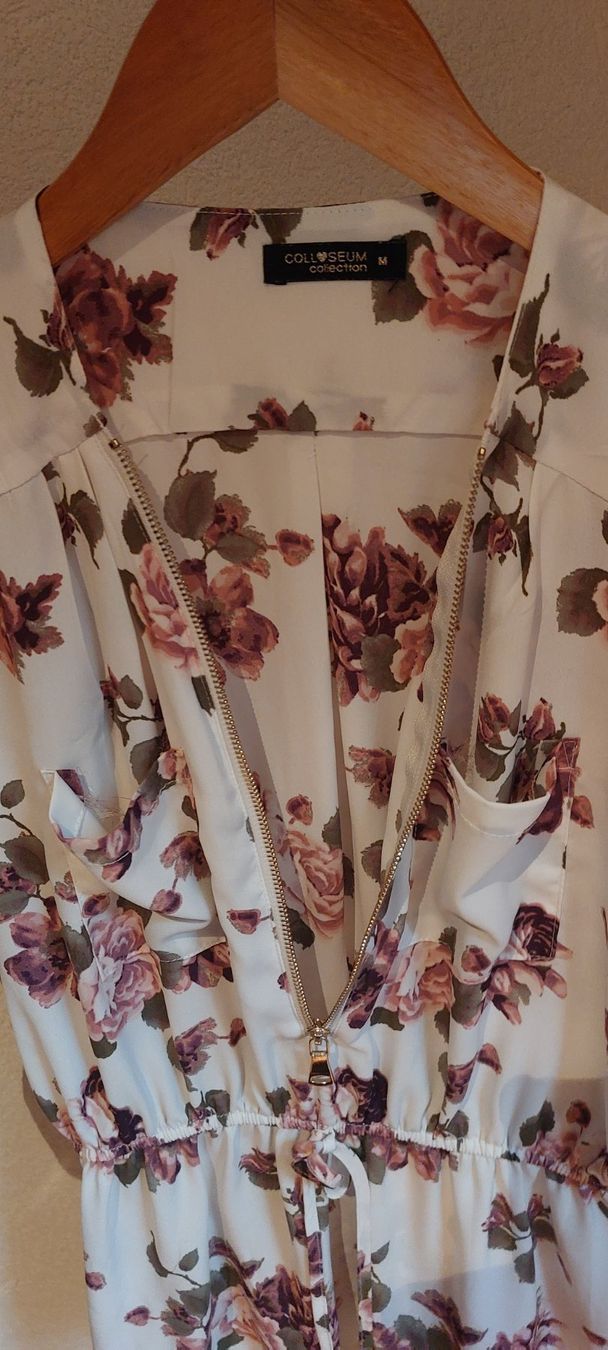 Camicette: Bluse mit Blumenmuster, Grösse M - Sommerlich leicht! – Usato da Grosshöchstetten venduto da ali_5x2c 1