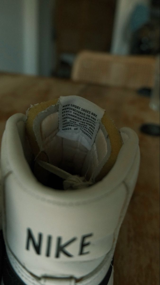 Scarpe da uomo: Nike Blazer Mid 77 – Nuovo (secondo la descrizione) da Bern venduto da joannnne 3