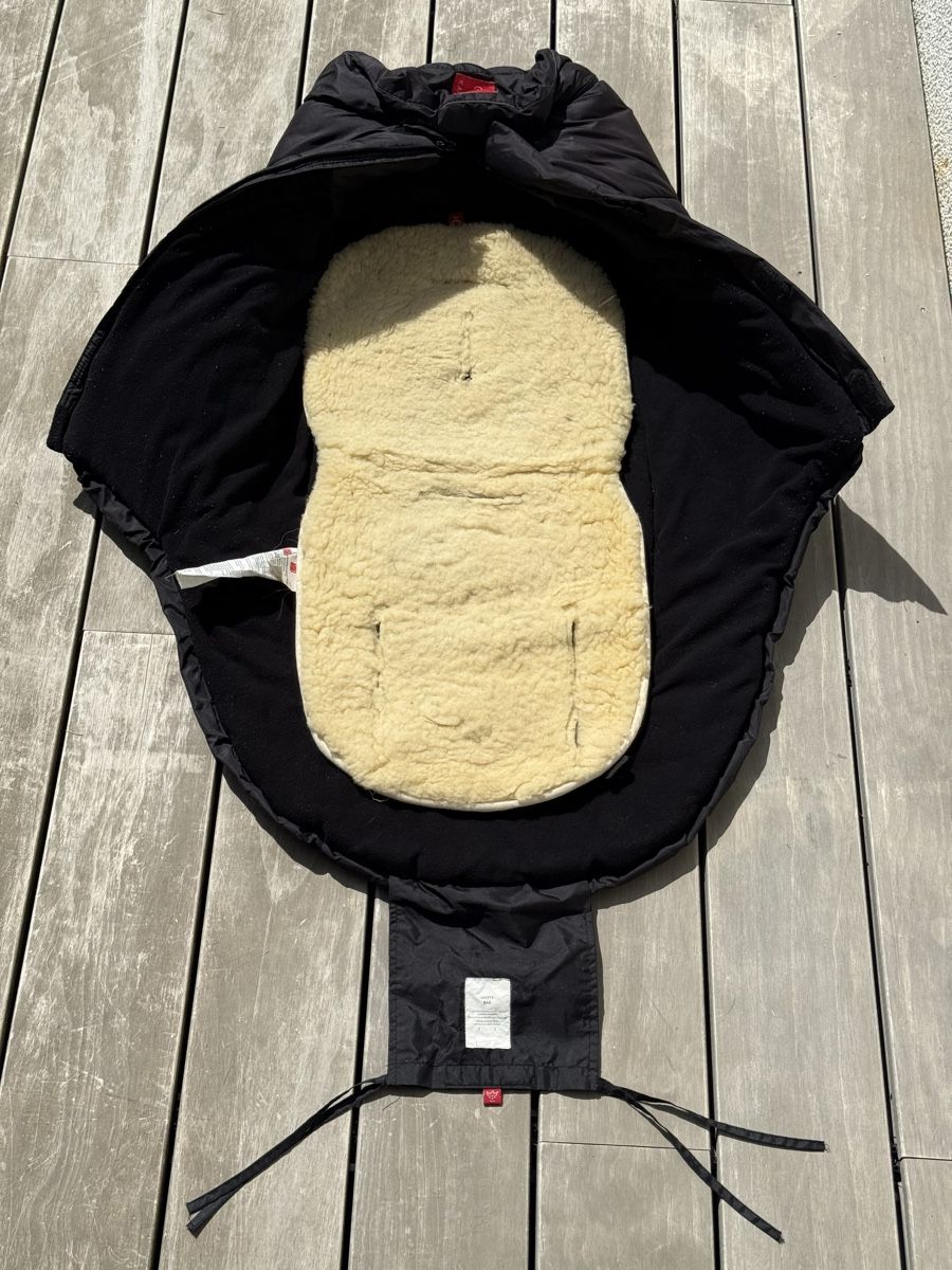 Kaiser Schlafsäcke: Kaiser Winter-Fusssack schwarz + echtes Schaffell – Gebraucht aus Zürich von ChrisG24 1
