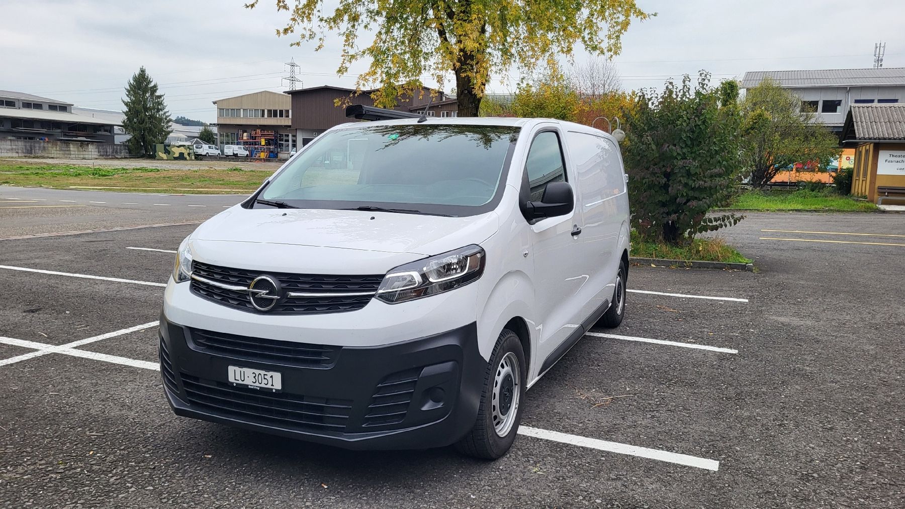 Opel Automobili: Opel Vivaro Cargo 1.5 Transporter Bus – Usato da Ballwil venduto da Patrick218