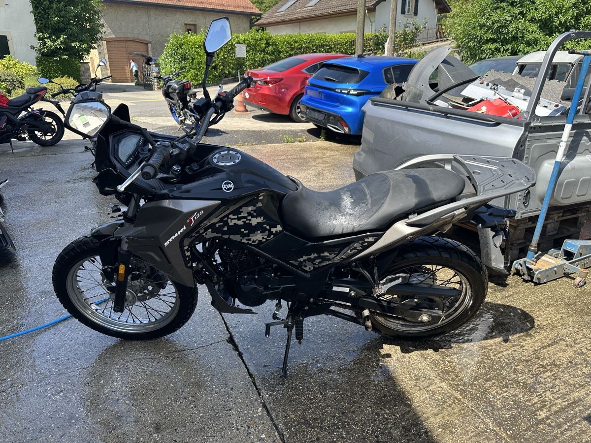 Sym Route: Sym NH-T 125 – Défectueux à Treycovagnes par Campingcar65 3