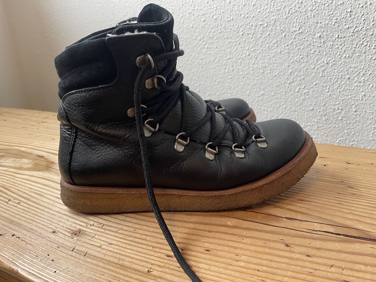 Scarpe da donna: Angulus Stiefel mit Wollfutter Gr. 37.5 – Usato da Zürich venduto da ehupp 1
