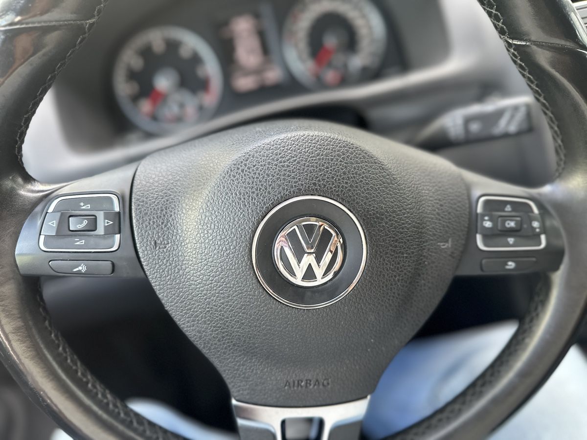 VW Automobili: VW Touran 2.0 Tdi frisch ab MFK – Usato da Fällanden venduto da May-bach 8