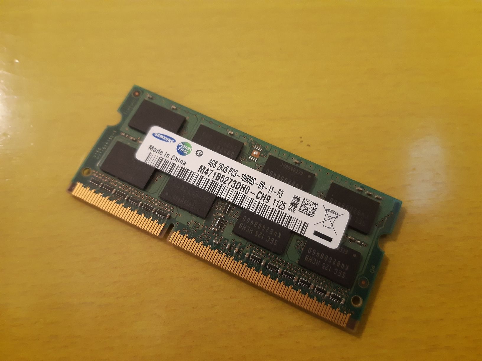 Samsung Memoria / RAM: Samsung 4gb 2Rx8 PC3 10600S RAM – Usato da Flawil venduto da rcnkr