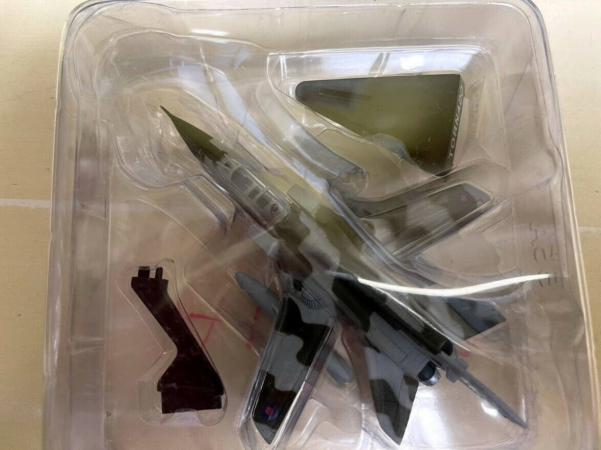Kit di modellismo & Modellini statici: Flugzeug Tornado 1:145 Kampfflugzeug 106 – Nuovo (secondo la descrizione) da Stäfa venduto da thebrand 1