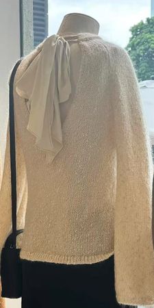 Wunderschöner Strickpullover mit Schleife, ivory, Gr. M/38