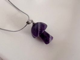 Pendentif champignon en améthyste