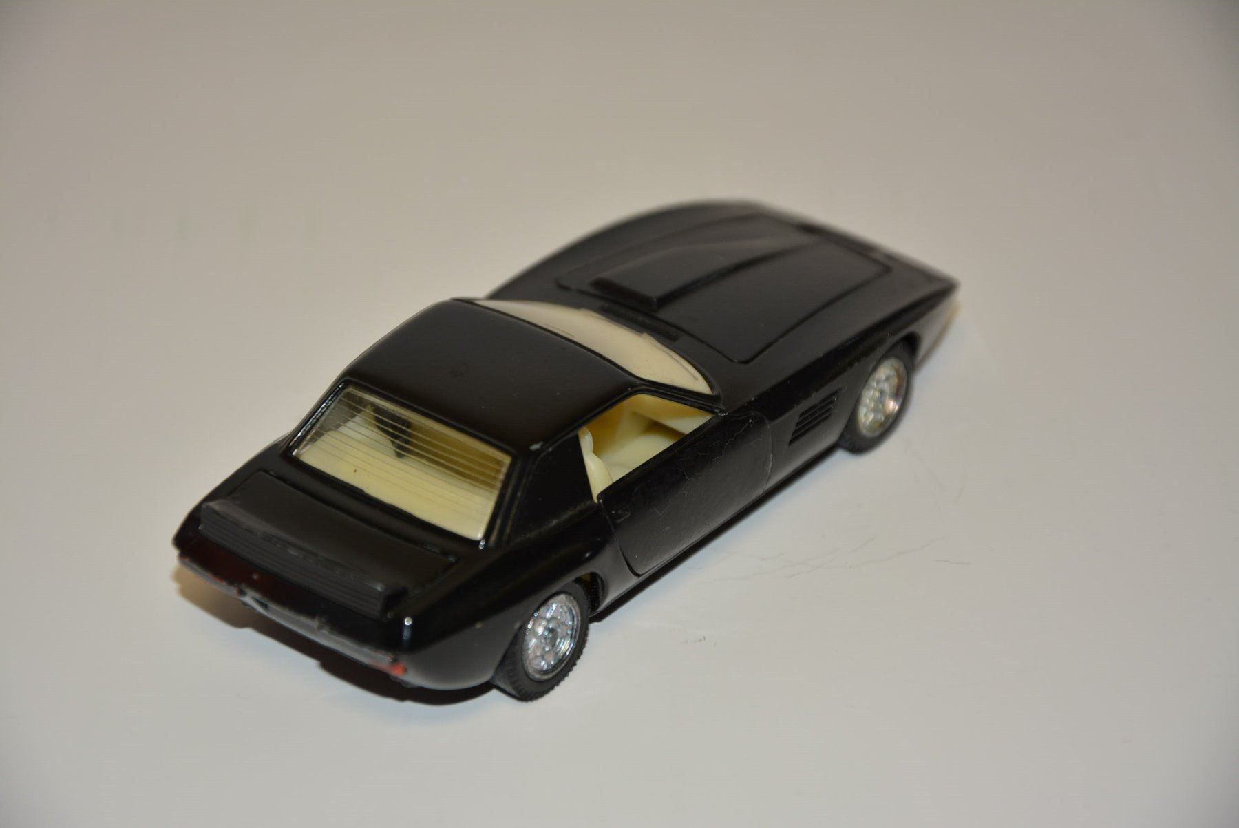 Modellautos: Intermeccanica Indra , Pilen 343 , 1:43 – Gebraucht aus Goldach von Feivel9 6