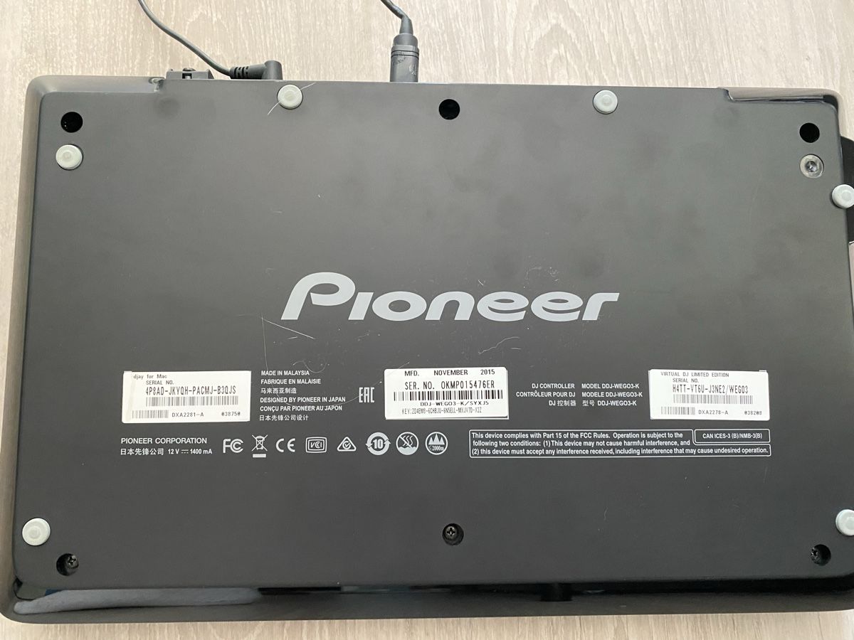 Pioneer Console di mixaggio: Pioneer Ddj-wego3-K Compact DJ Dual Deck Controller USB bus  – Usato da Zollikofen venduto da eli_82mn 1