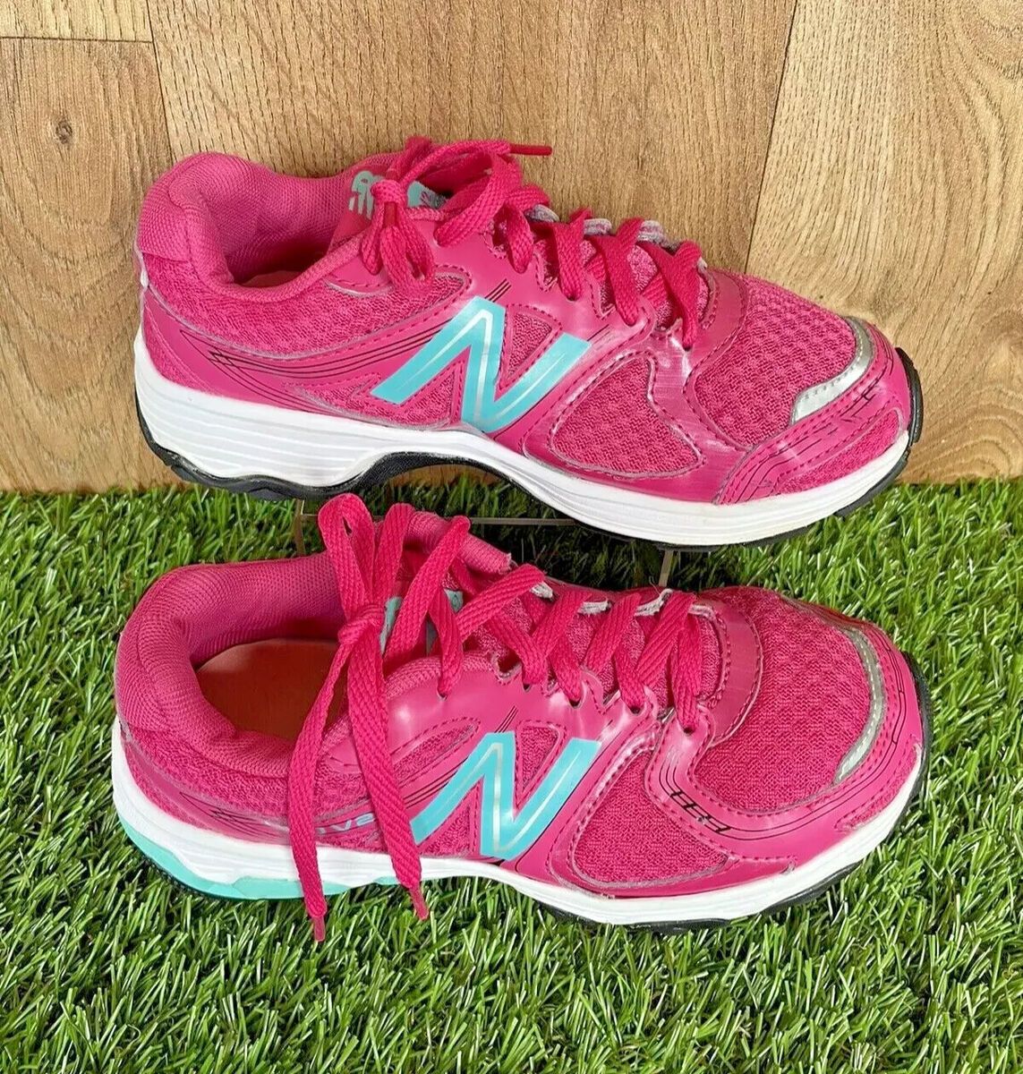 New Balance Damenschuhe: Baskets New Balance 680 v2, utilisé – Gebraucht aus Sion von Omnomberry-