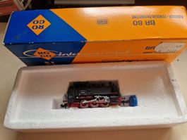 Jolie locomotive à vapeur 