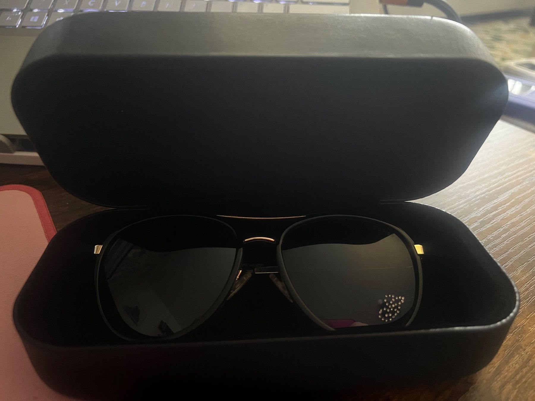 Guess Occhiali & Lenti: Sonnenbrille Guess – Nuovo (secondo la descrizione) da Schlieren venduto da mle_lws6 2