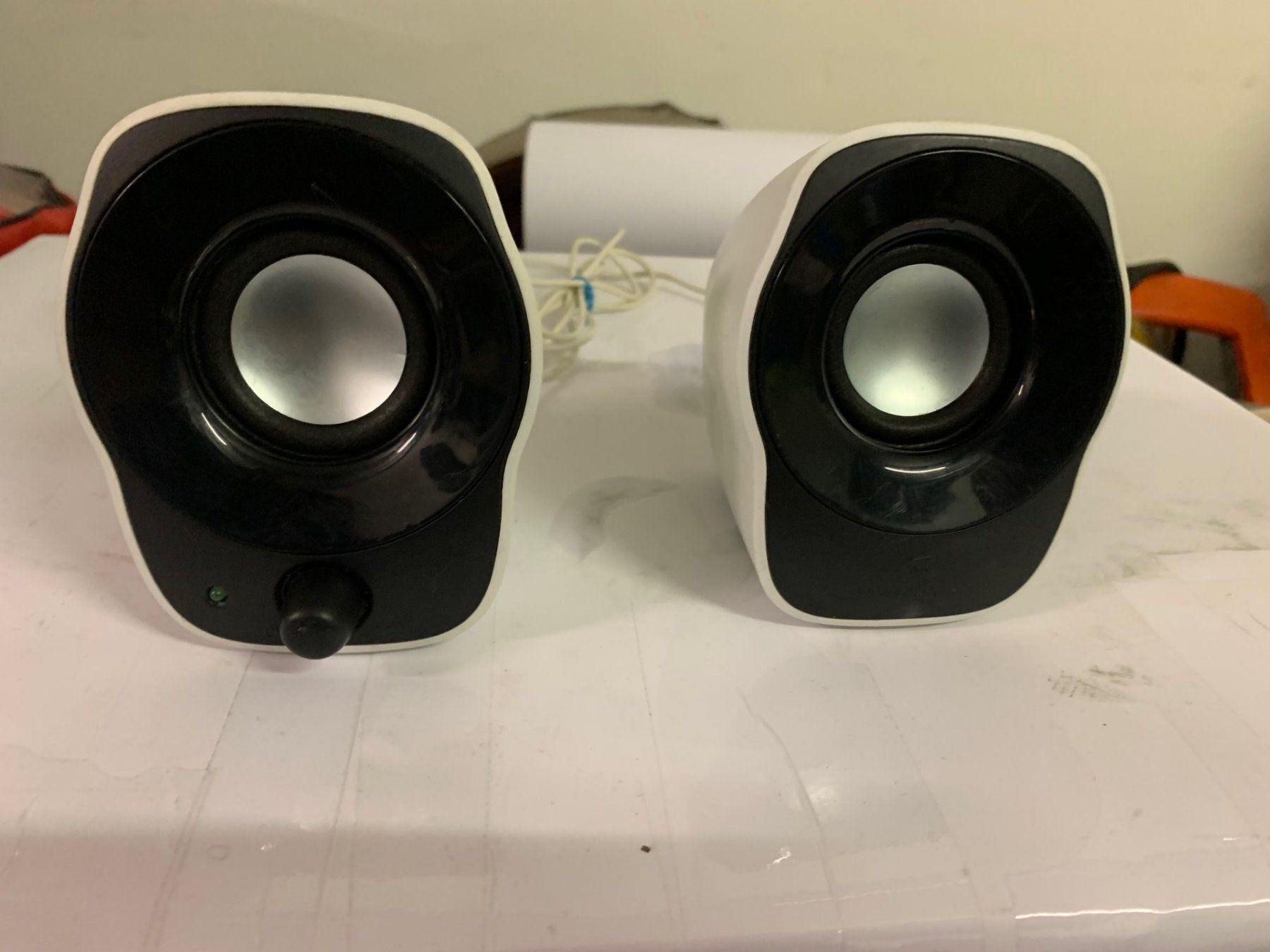 Logitech Haut-parleurs: Logitech Stereolautsprecher Compact PID: CP333 – D'occasion à Emmen par newdeal1970 1