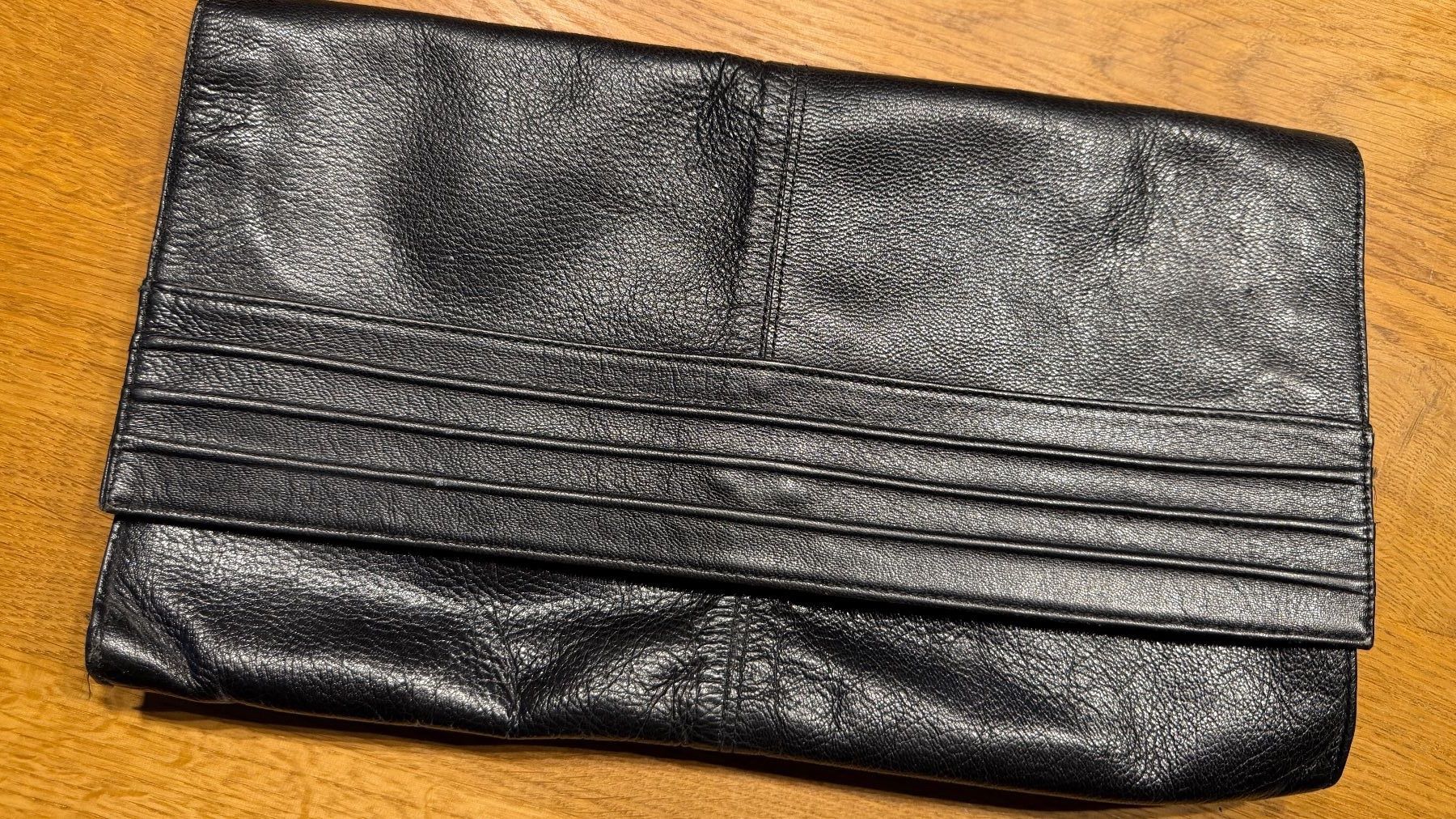 Borse da donna: Grosse Vintage Clutch Leder – Usato da Schaffhausen venduto da Bootes