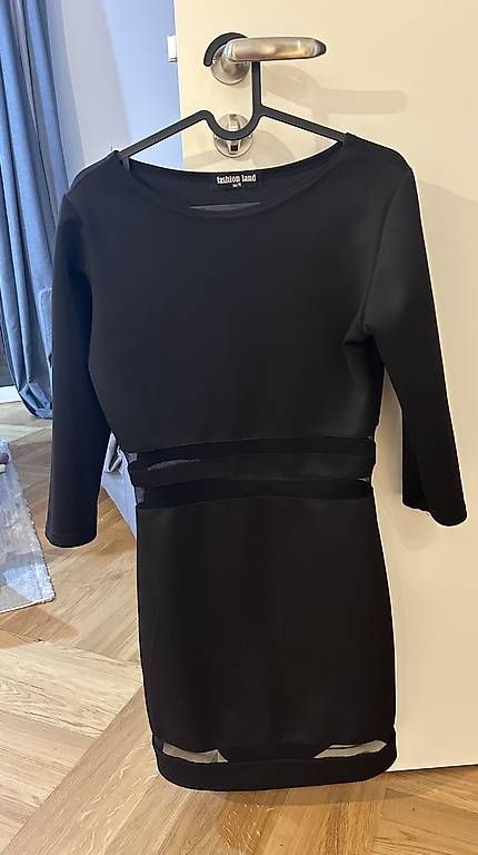 Vestiti: Schwarzes Kleid mit durchsichtigen Teilen – Usato da Zürich venduto da gol_zrr2