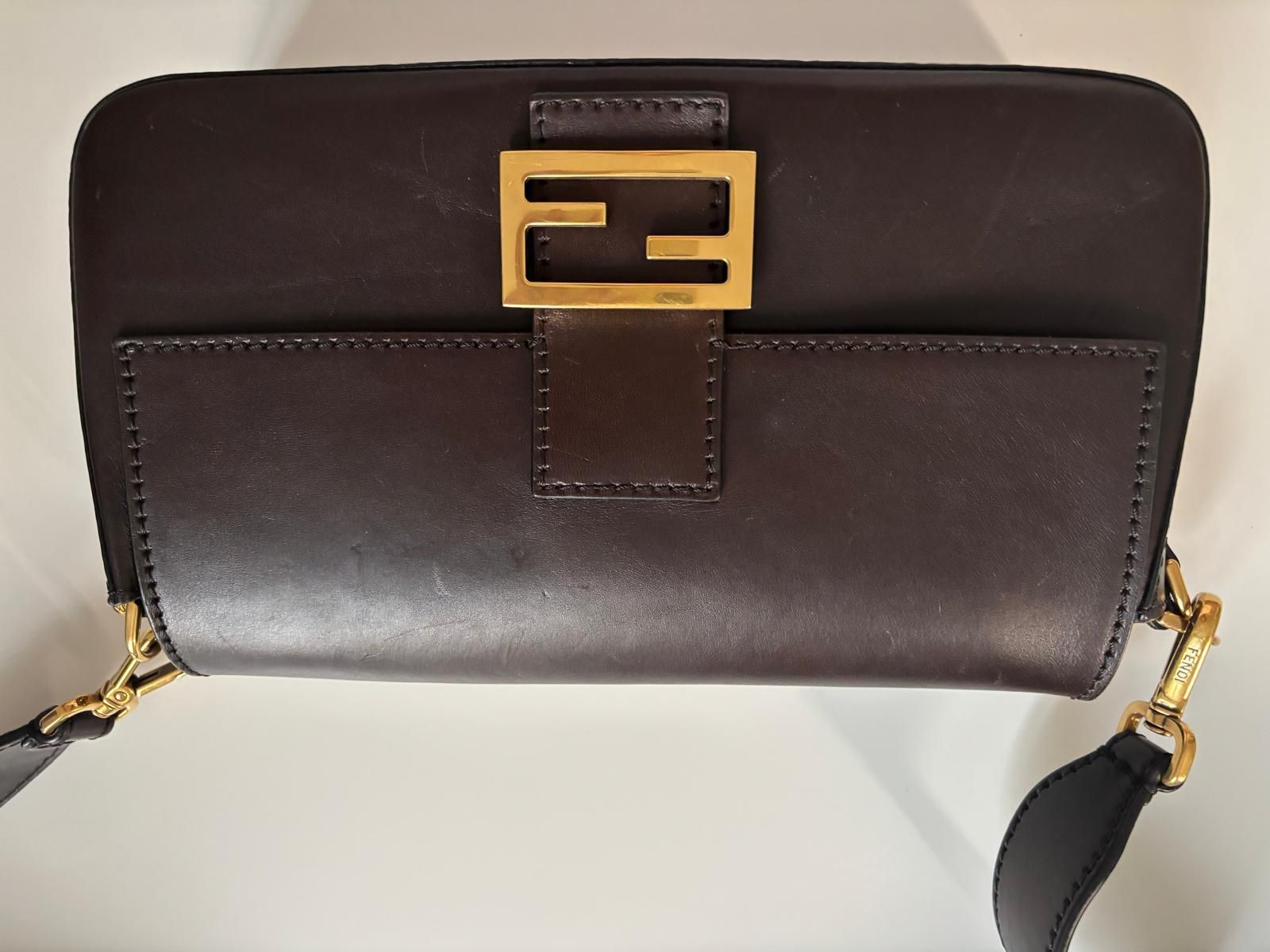 Fendi Sacs: Fendi Baguette cage , Fall 2019 – D'occasion à Zürich par fra_8gb9 3