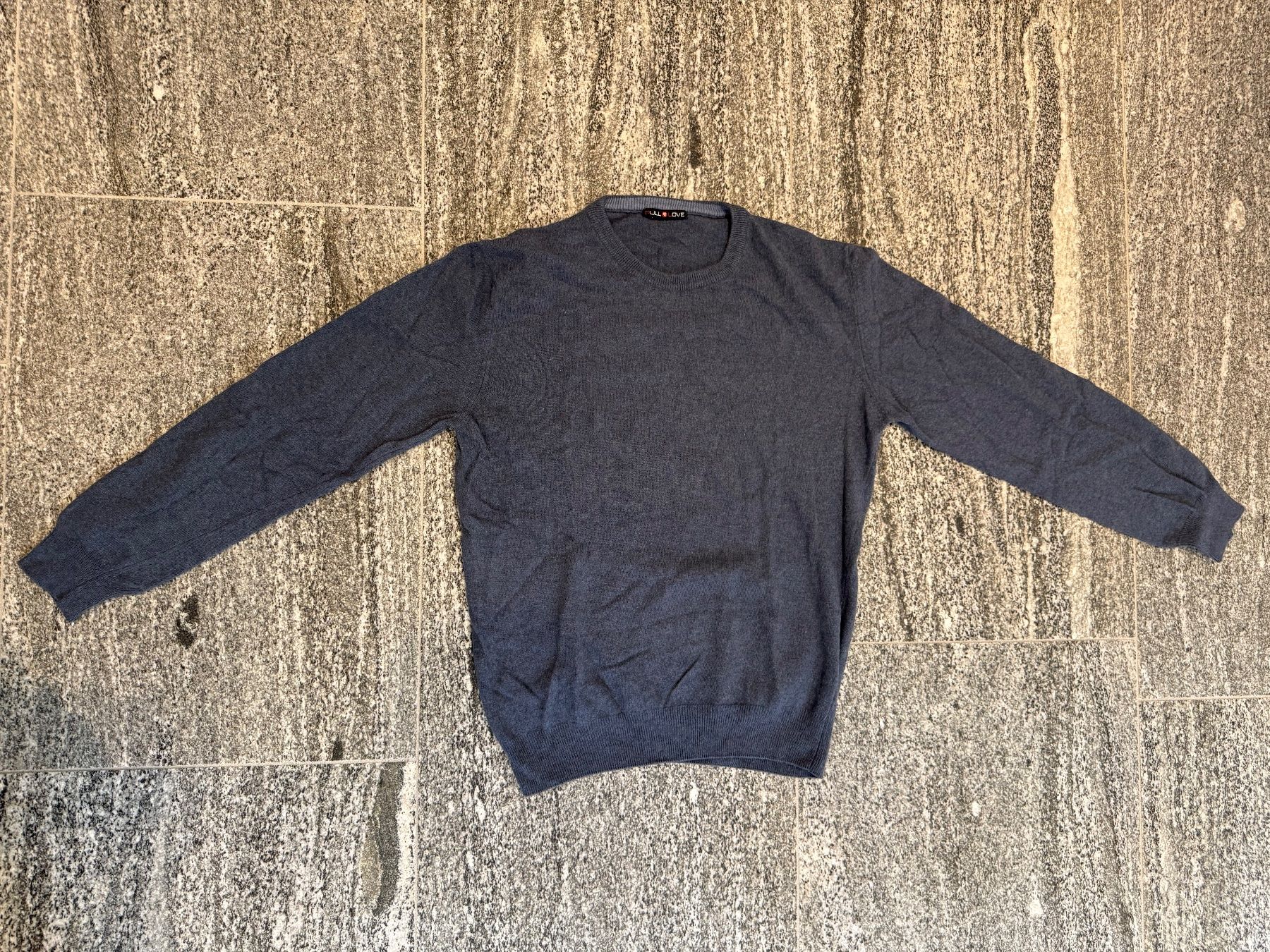Pullover & Sweatshirts: Dark grey/blue Pull Love mens pullover – Gebraucht aus S. Vittore von via_h2nb