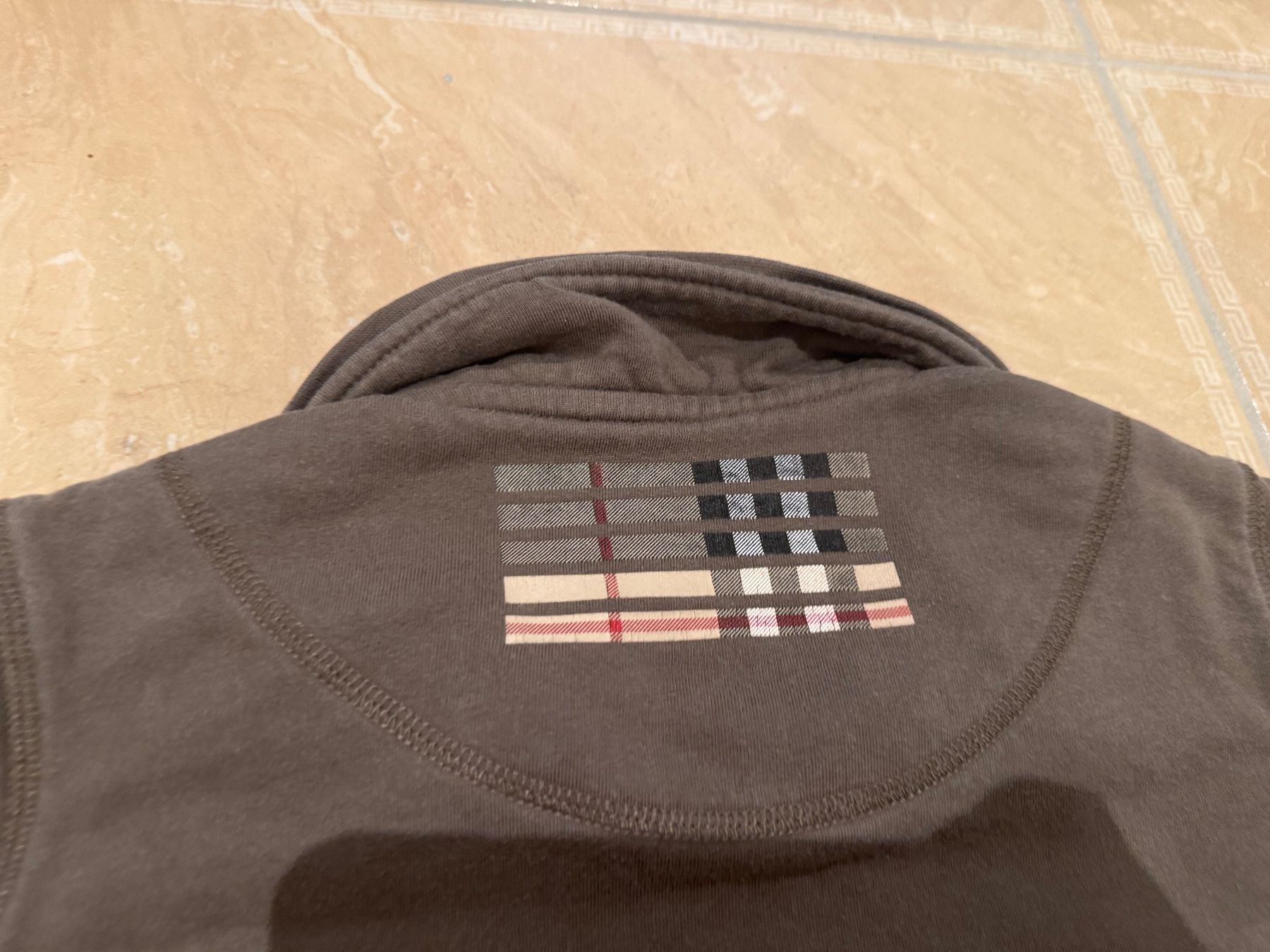 Burberry Jacken & Mäntel: Burberry coole Sweatshirt Jacke, 6j 116 – Gebraucht aus Klingnau von Markus14 5