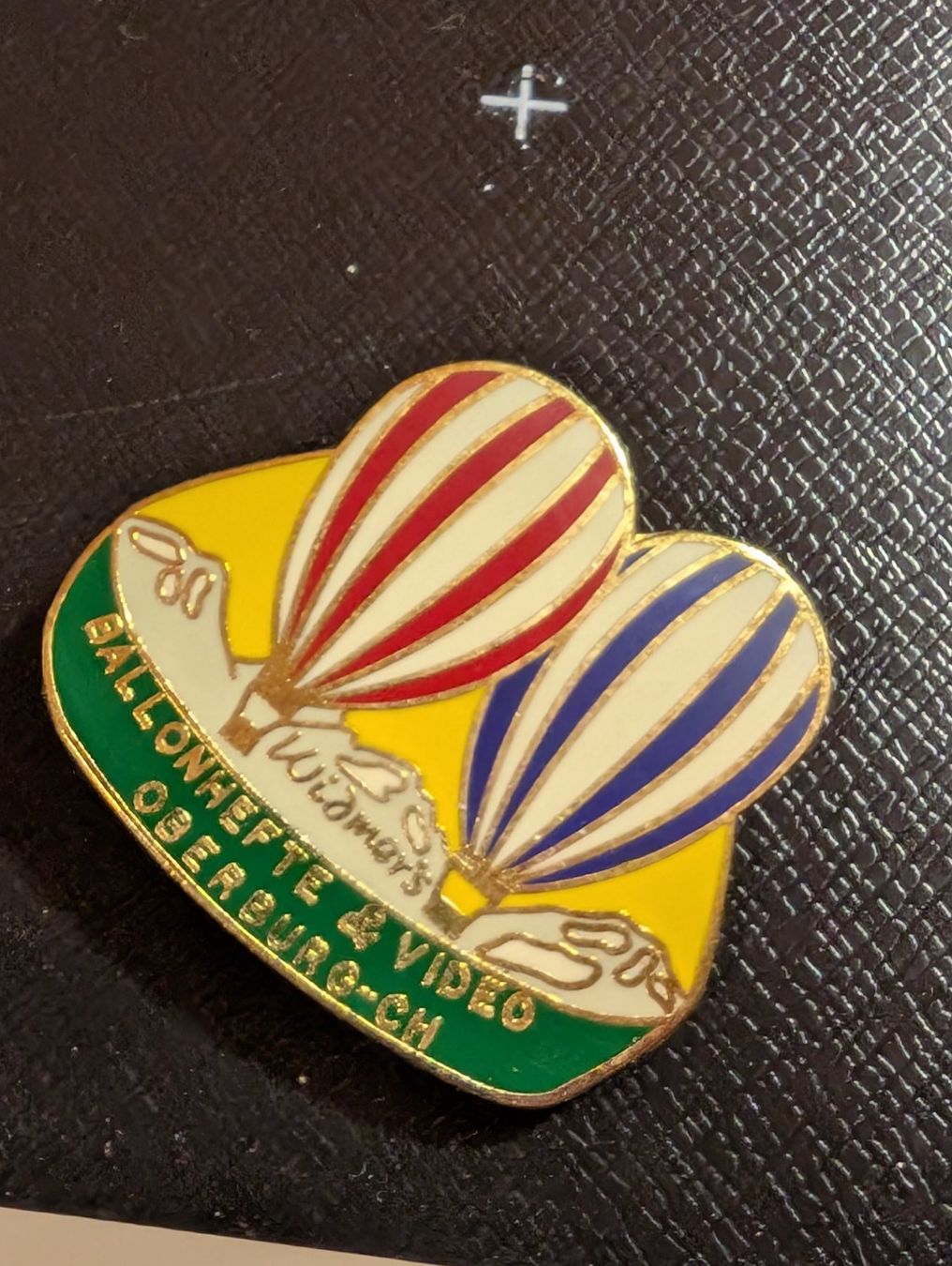Placchette & Badge: Ansteckpin O1: Luftballon – Usato da Oppligen venduto da Pin-Fall-Shop