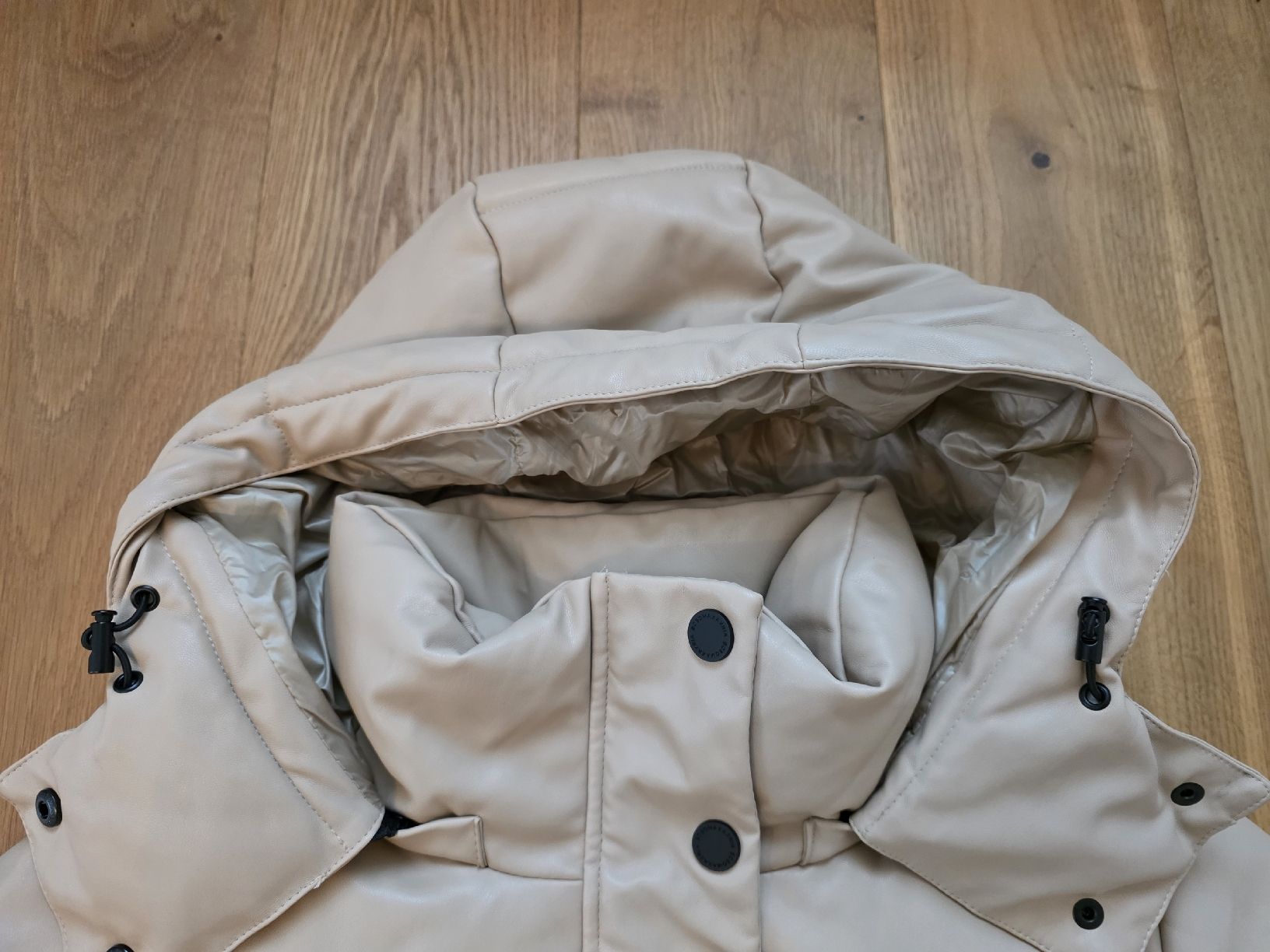 Giacche: sehr schöne Winterjacke BCBGMAXAZRIA in beiger Lederoptik – Usato da Büren SO venduto da kim_yc8x 1