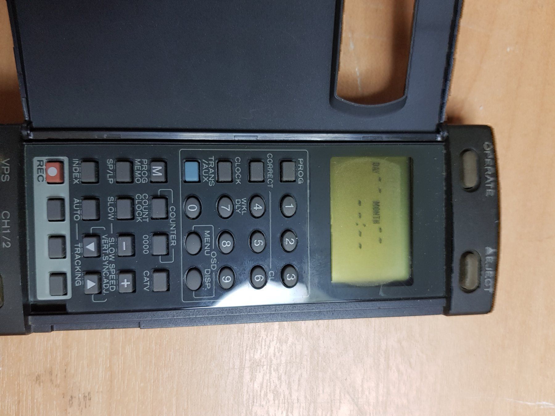 Telecomandi: Hitachi Télécommande – Usato da Bionnens venduto da Meg011