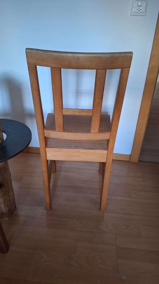 Chaises: Massiver Holzstuhl – D'occasion à Römerswil LU par Icehead 3
