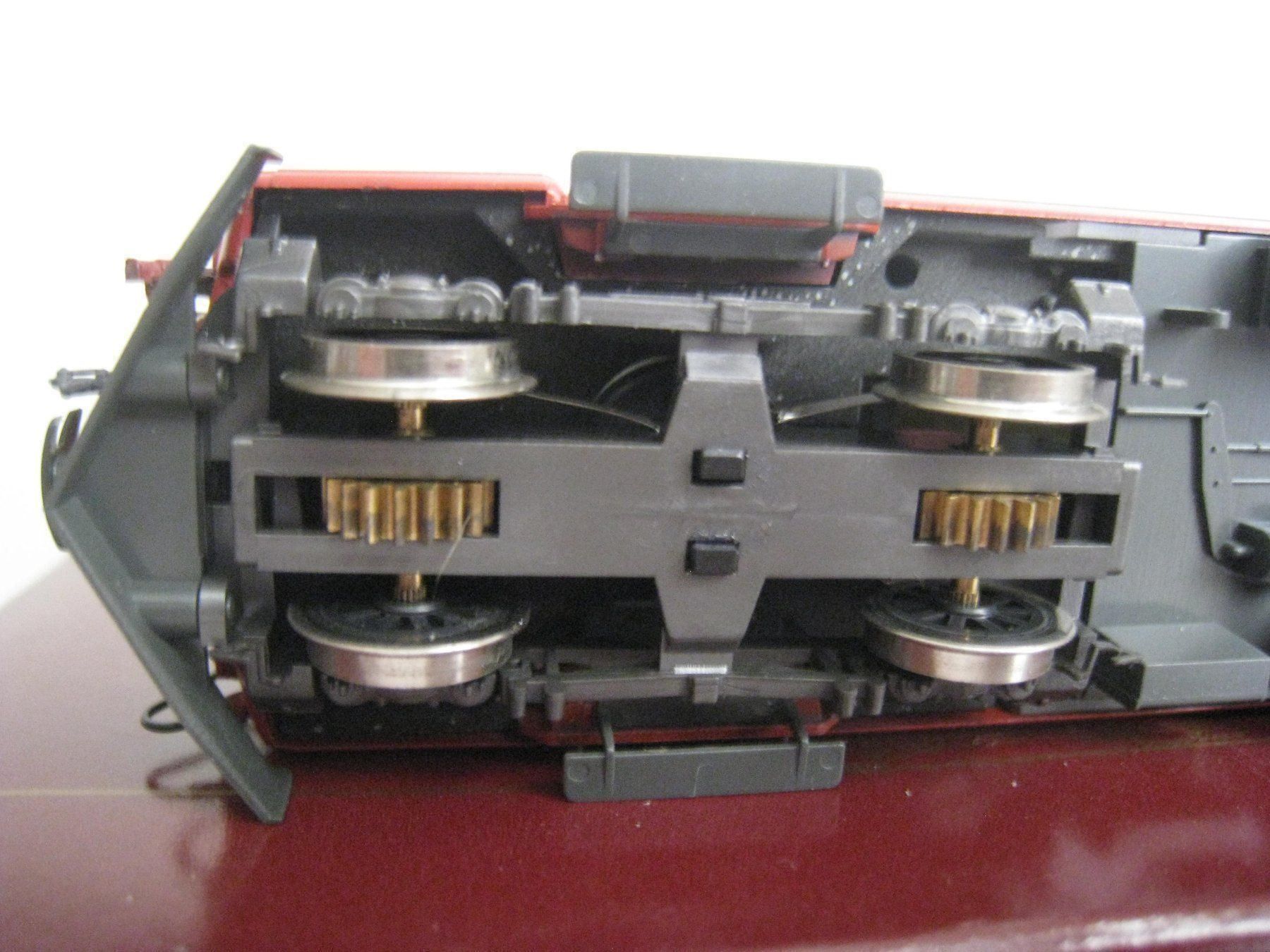 Bemo Modellini di ferrovie: Bemo Rhb-Triebwagen 501 alte Version+Fig.+Fin.ModellbauPiro. – Nuovo (secondo la descrizione) da Buchs ZH venduto da swiss-train 8