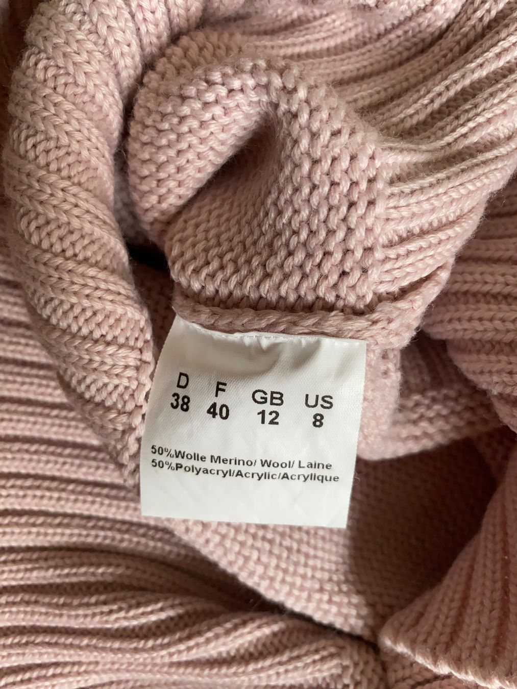 Pulls & Sweat-shirts: Olsen Rollkragenpullover rosa bestickt – D'occasion à Wallisellen par skorpion-11 3