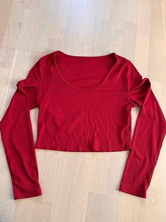 Rotes Longsleeve
