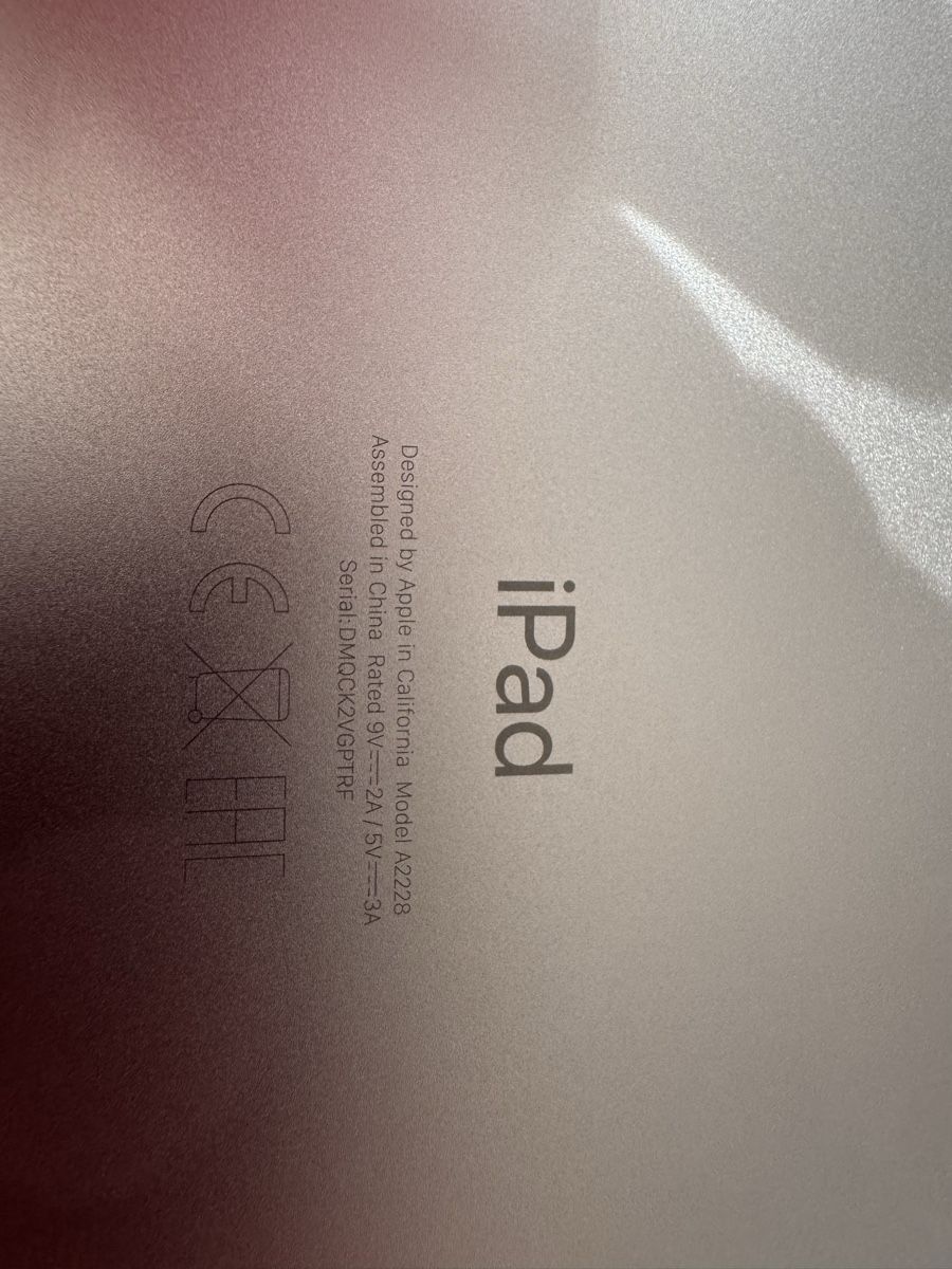Apple Tablet PC: Apple iPad Pro A2228 Display mit Rissen – Gebraucht aus Baden von gustloff 2