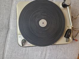 tourne disque Thorens td 135