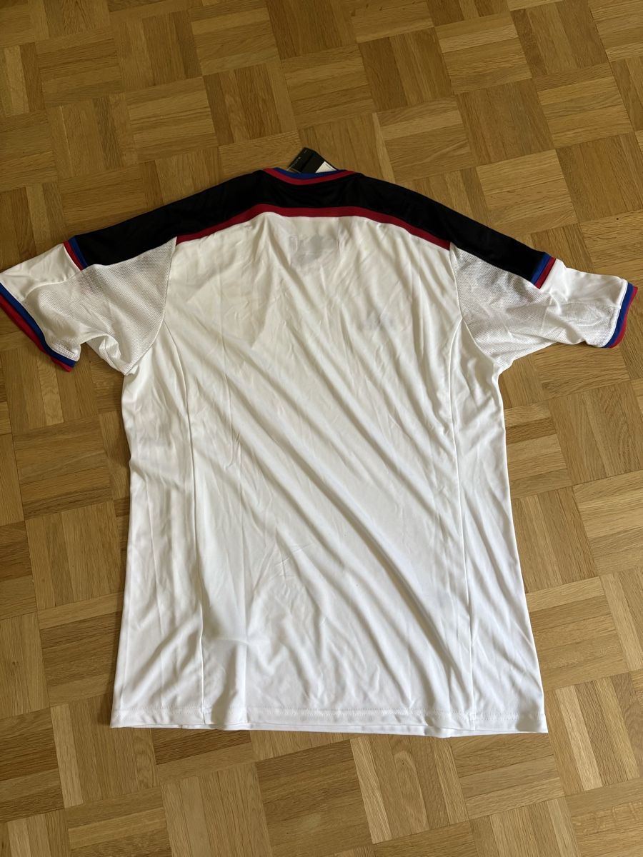 Adidas Canottiere & Pantaloni: FC Basel Trikot – Usato da Basel venduto da jab_9lqd 1