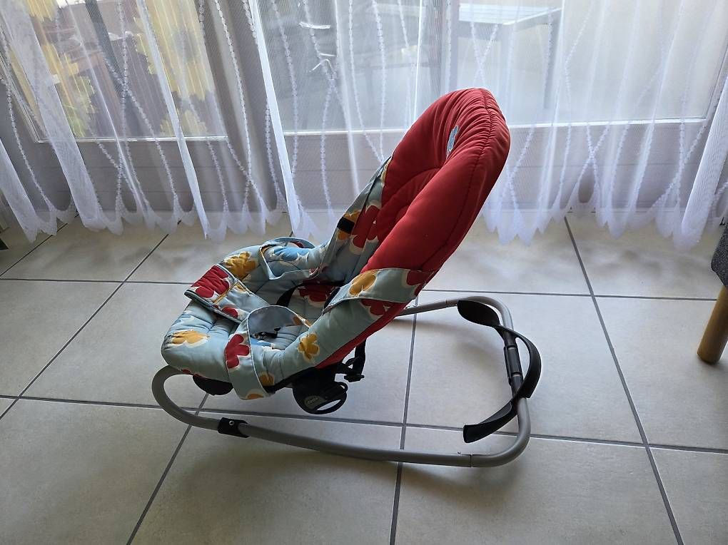 Chicco Sdraiette & Sdraiette a dondolo: Babysitter, Babywippe - Chicco – Usato da Konolfingen venduto da carXcrea