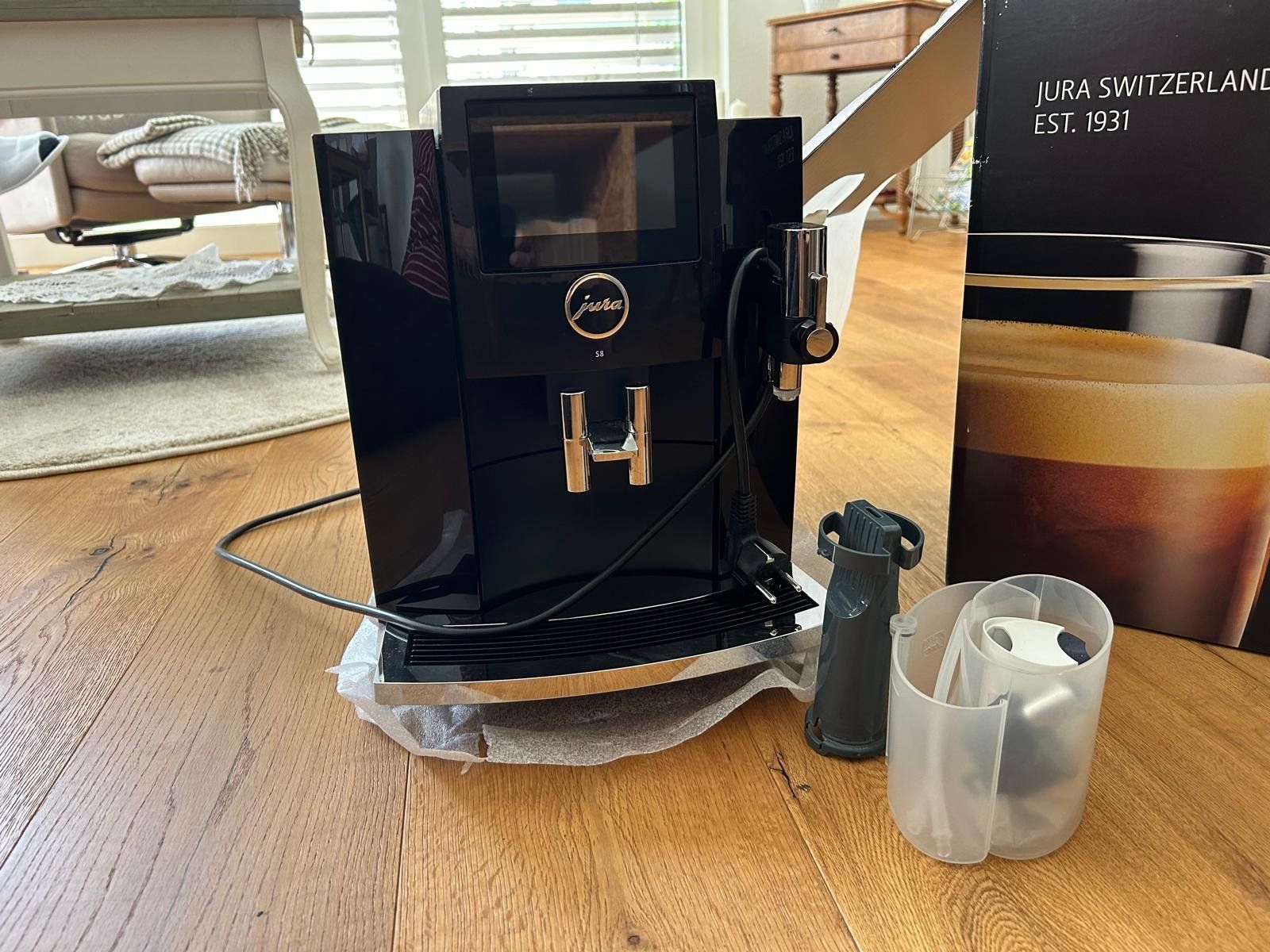 Jura Kaffeemaschinen & Espressomaschinen: Jura S8 Kaffeemaschine – Gebraucht aus Ennetbaden von phi_h8kp 1